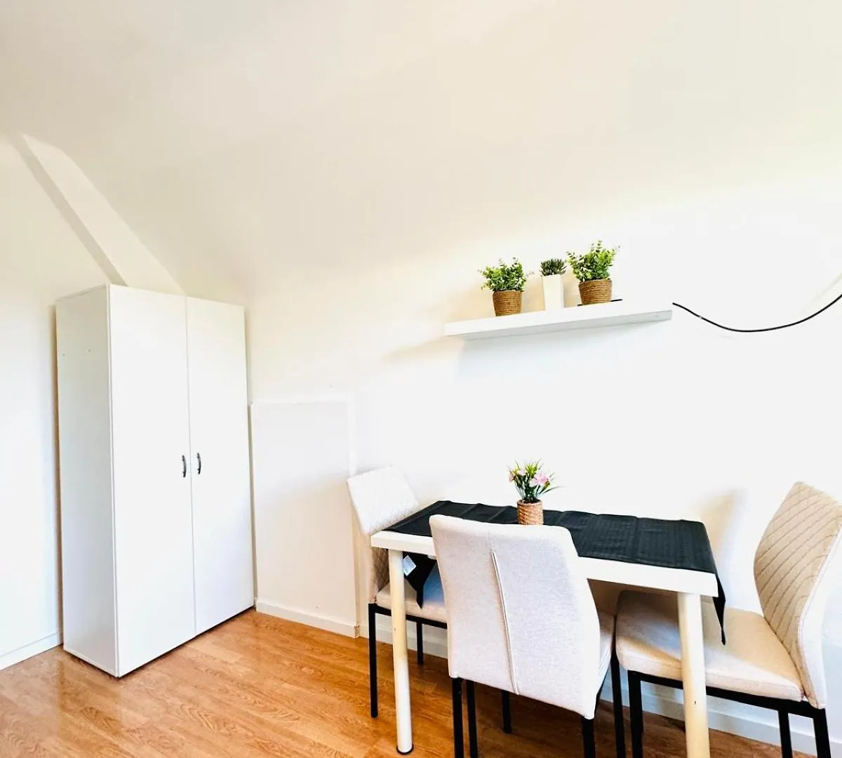 Spacious 6Br Shared Villa With Garden Near Danube For 16 Guests Vienna