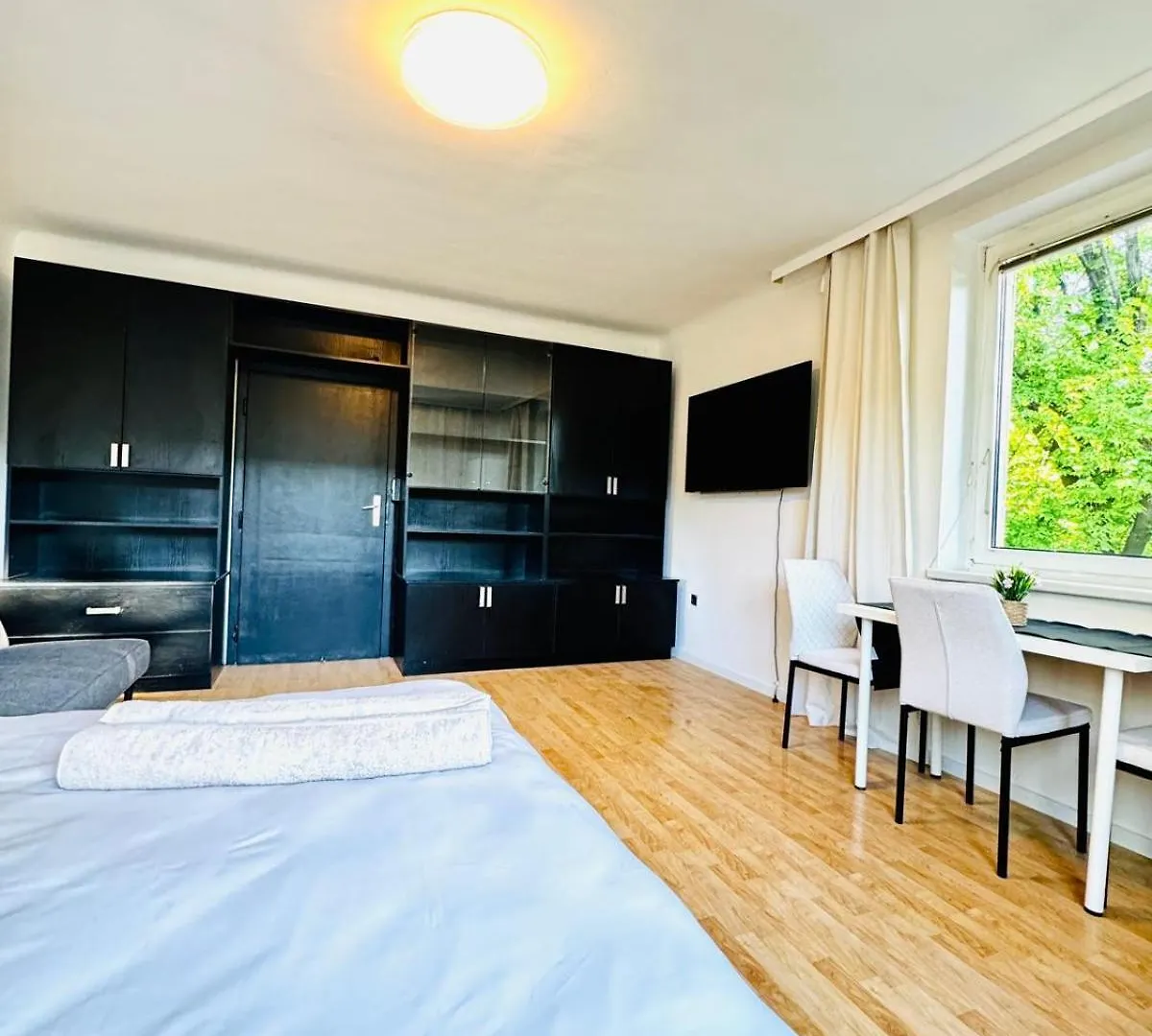Apartment Spacious 6Br Shared Villa With Garden Near Danube For 16 Guests Vienna Austria