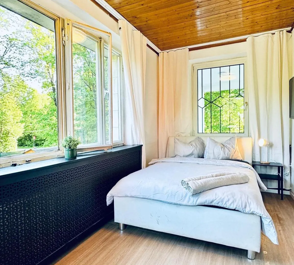Spacious 6Br Shared Villa With Garden Near Danube For 16 Guests Vienna