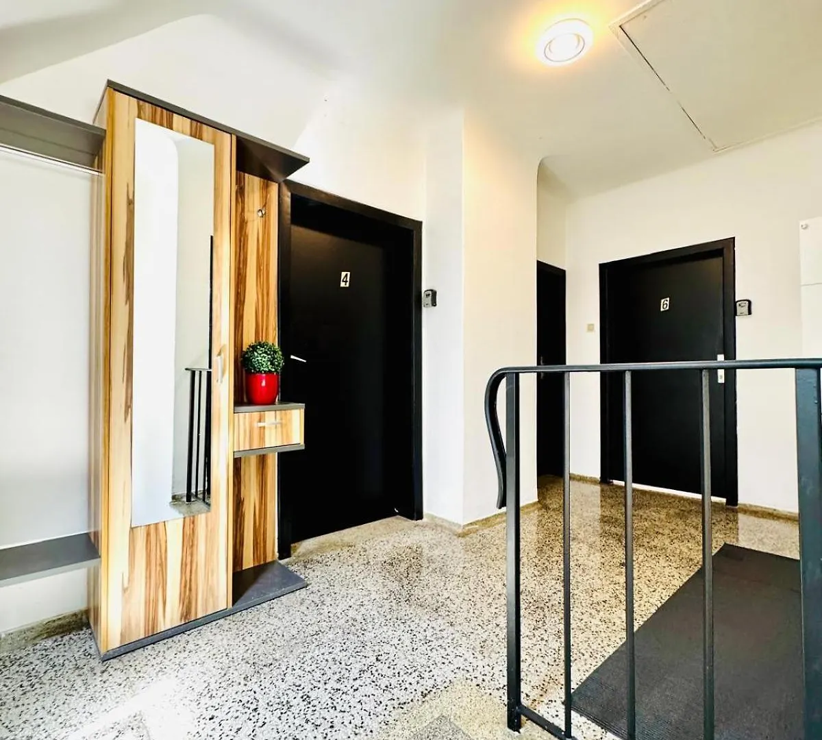 Spacious 6Br Shared Villa With Garden Near Danube For 16 Guests Vienna Austria