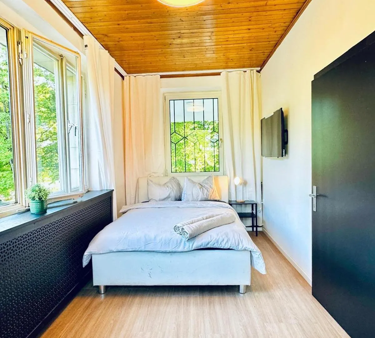 Apartment Spacious 6Br Shared Villa With Garden Near Danube For 16 Guests Vienna Austria