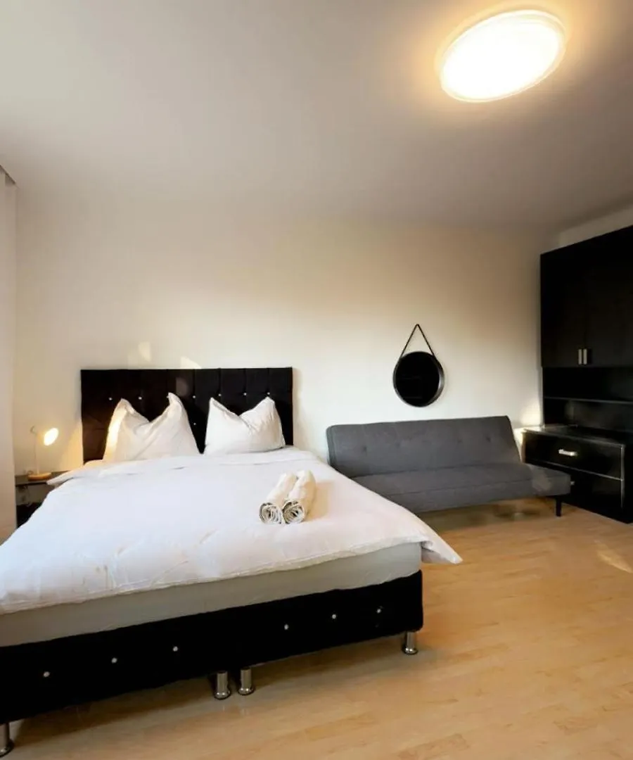 Apartment Spacious 6Br Shared Villa With Garden Near Danube For 16 Guests Vienna Austria